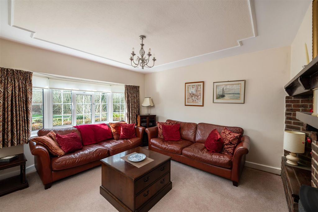 Property photo 2 of 16