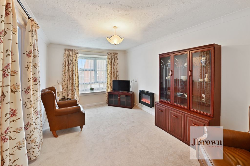 Property photo 3 of 10