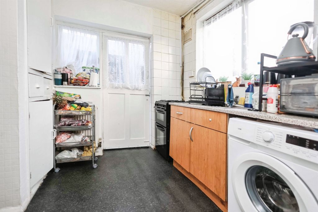 Property photo 3 of 16