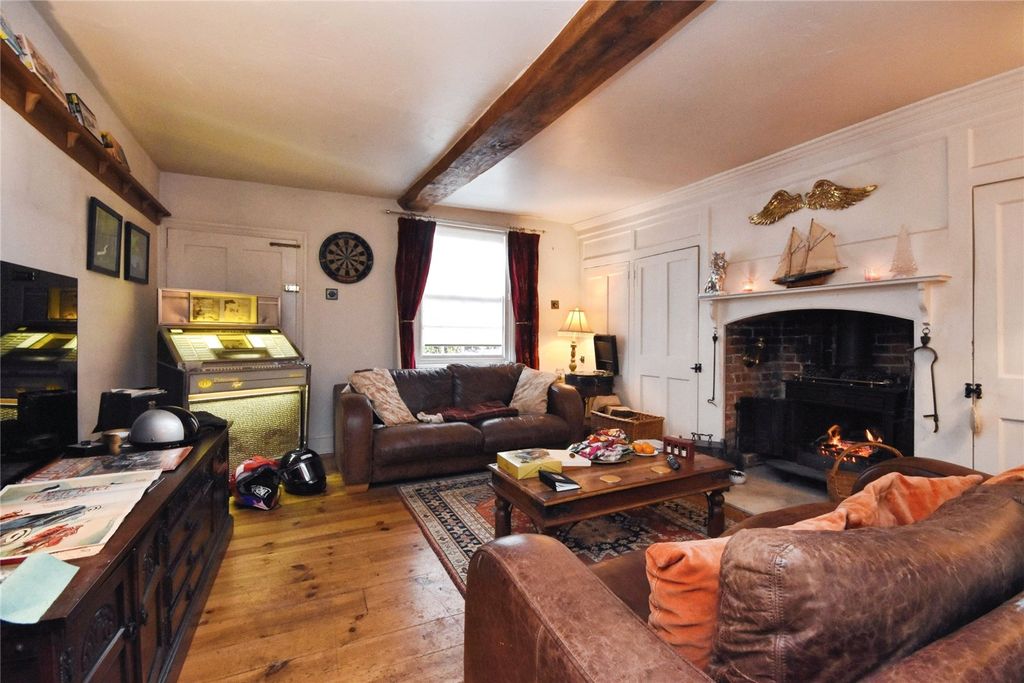 Property photo 2 of 20 Picture No. 13