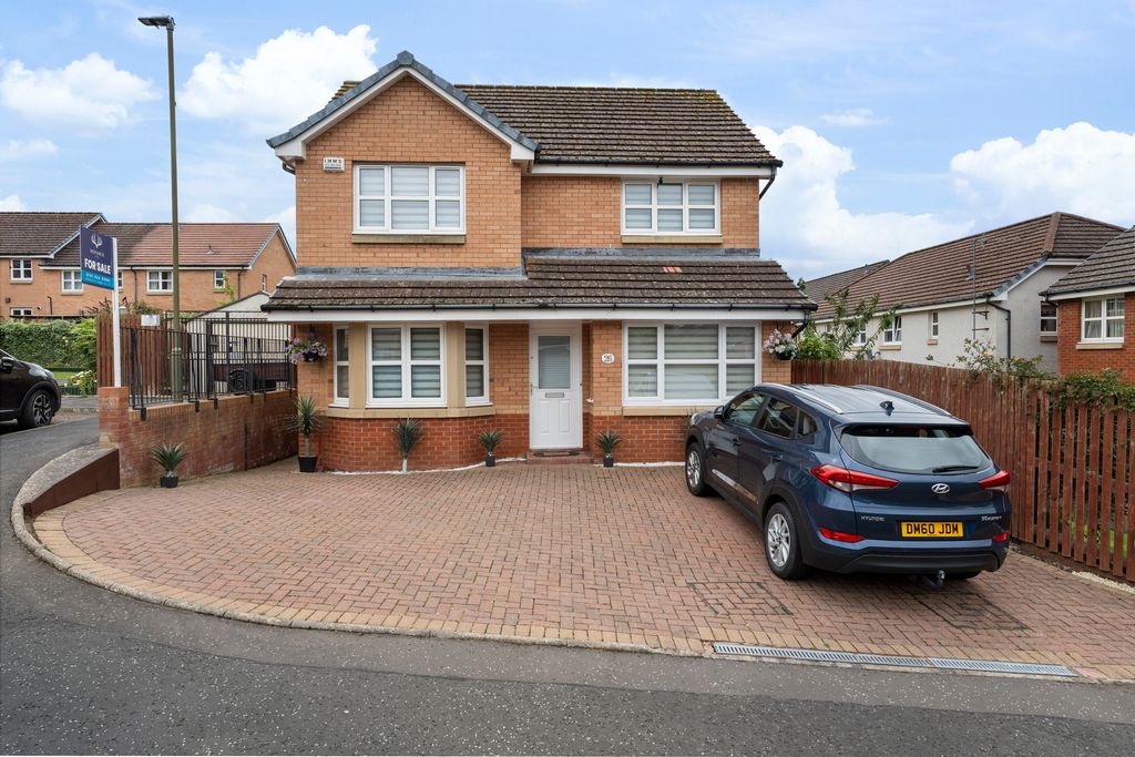 Property photo 1 of 50