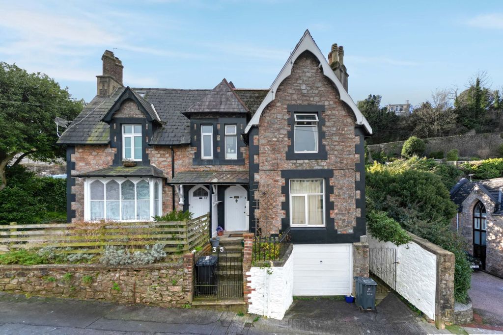 Property photo 1 of 6