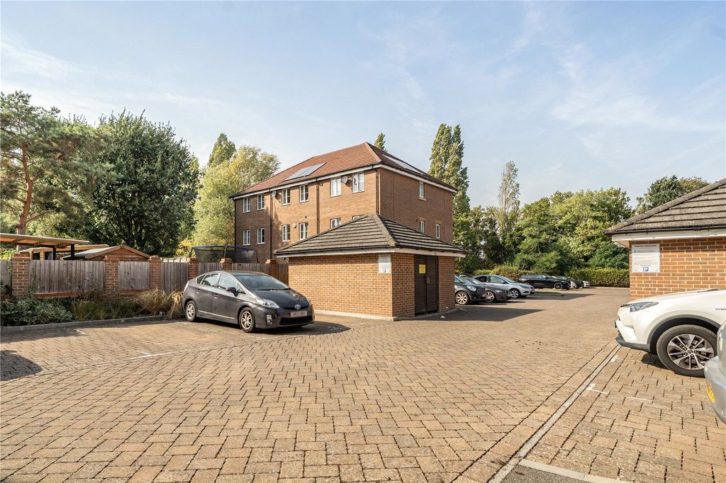 Property photo 3 of 18 Picture No. 04