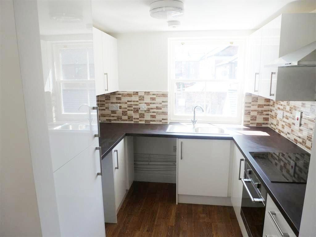 Property photo 1 of 6 Kitchen