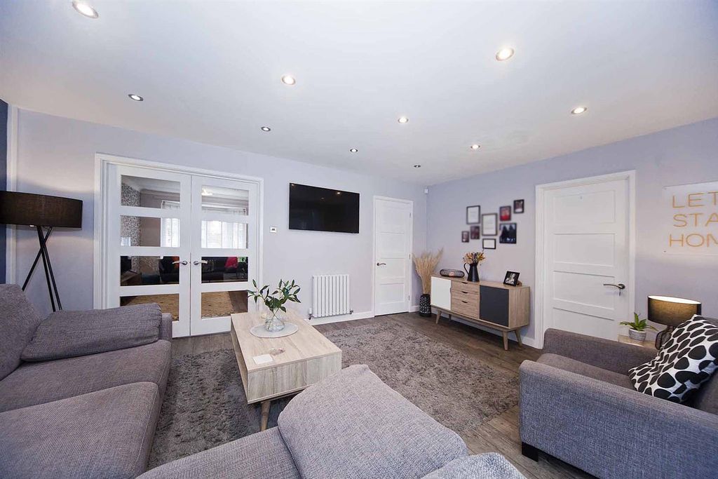 Property photo 3 of 29