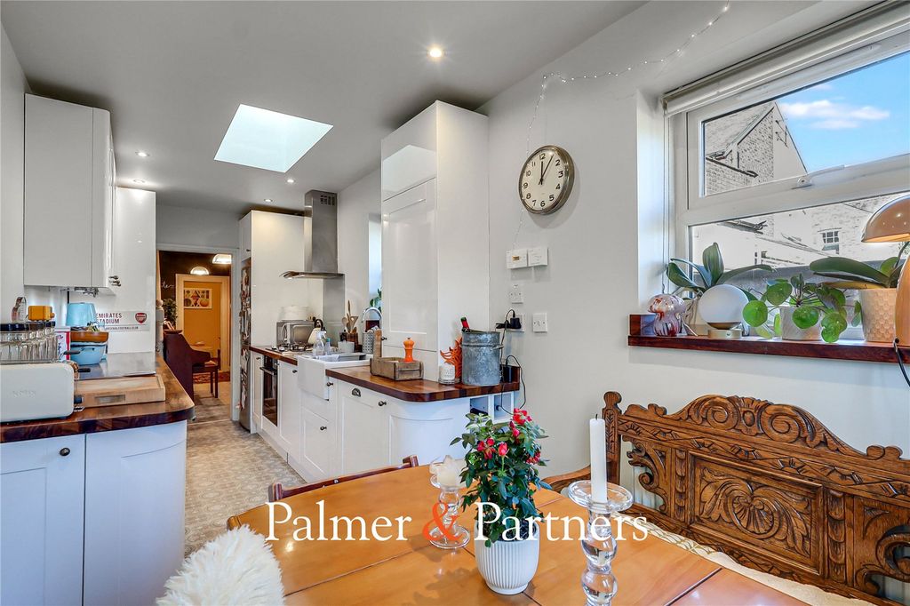 Property photo 1 of 23 Picture No. 11