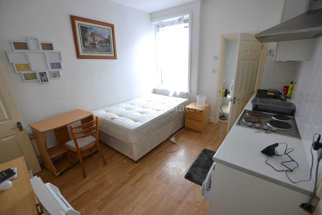 Property photo 1 of 4