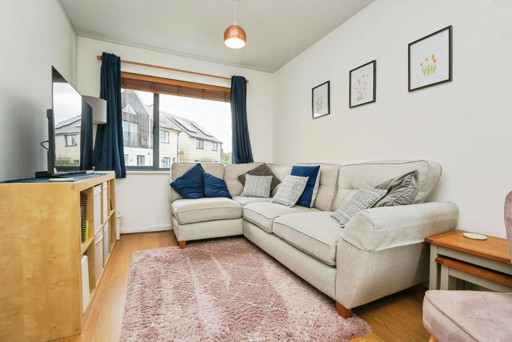 Property photo 2 of 14 Pbox-Img.Jpg