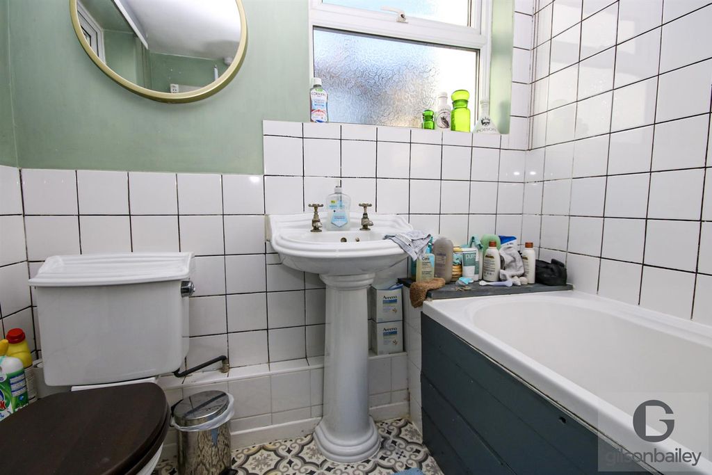 Property photo 3 of 10 6-Img_9016.Jpg