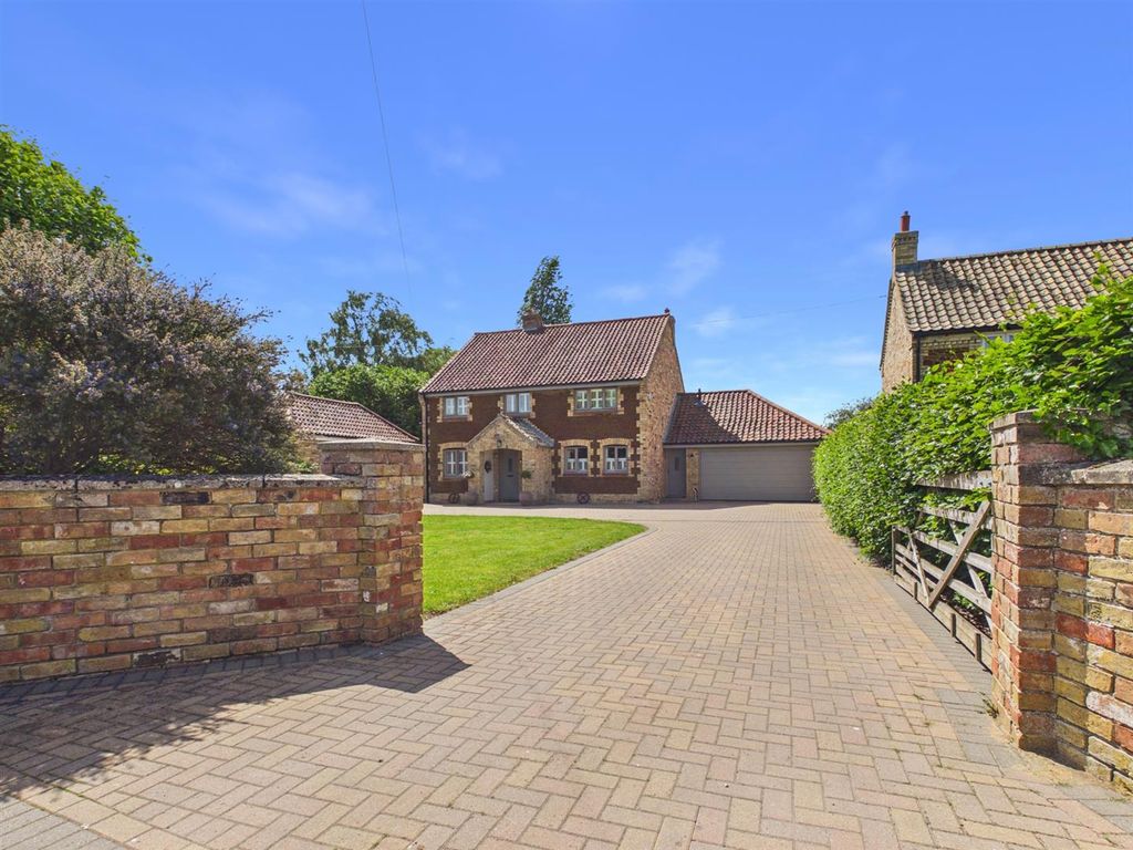 Property photo 1 of 28