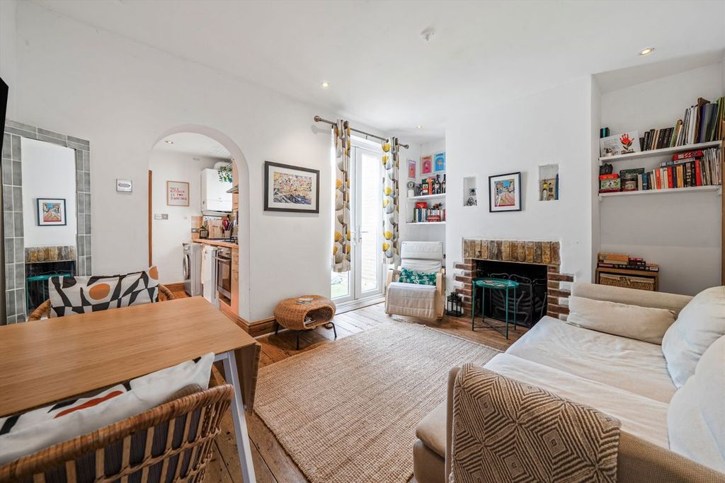 Property photo 2 of 4