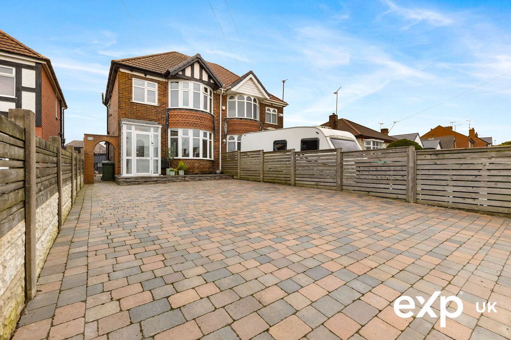 Property photo 1 of 29