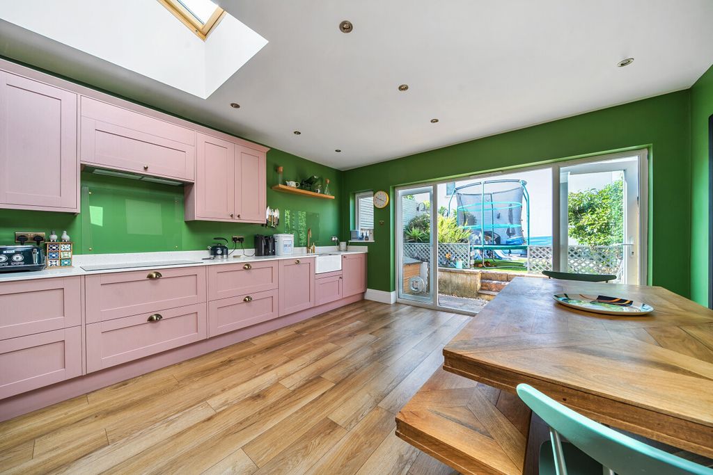 Property photo 2 of 16 1485901-8-6A5651A...