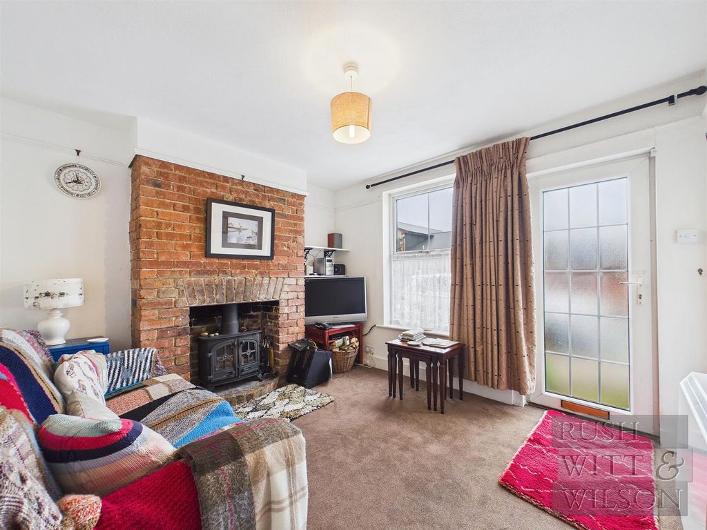 Property photo 2 of 15