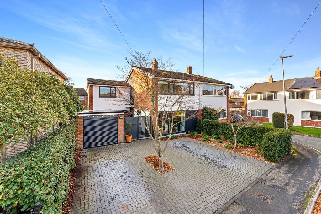 Property photo 1 of 33