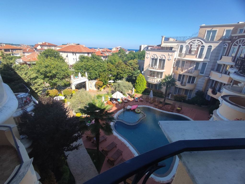 Property photo 3 of 10