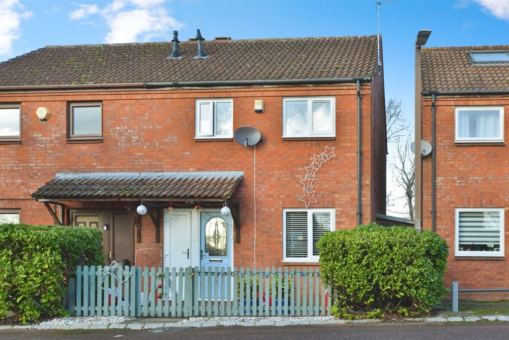 Property photo 1 of 18