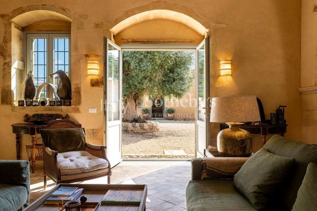 Property photo 3 of 28