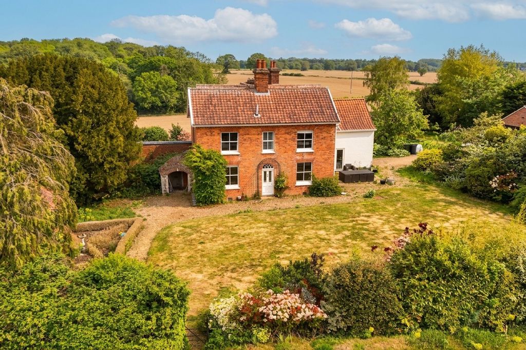 Property photo 1 of 30