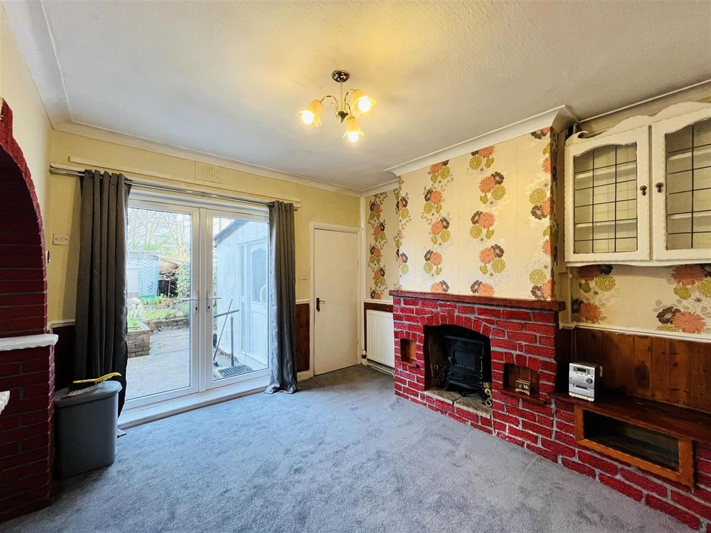 Property photo 3 of 20 Dining Room.