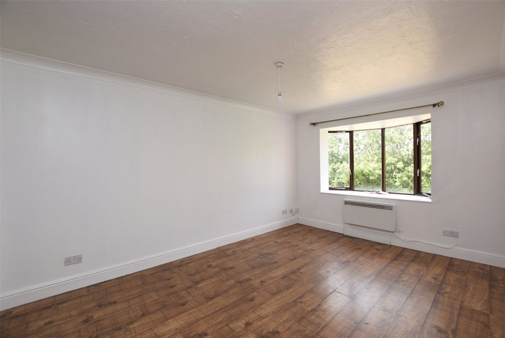 Property photo 2 of 6 Picture No. 02