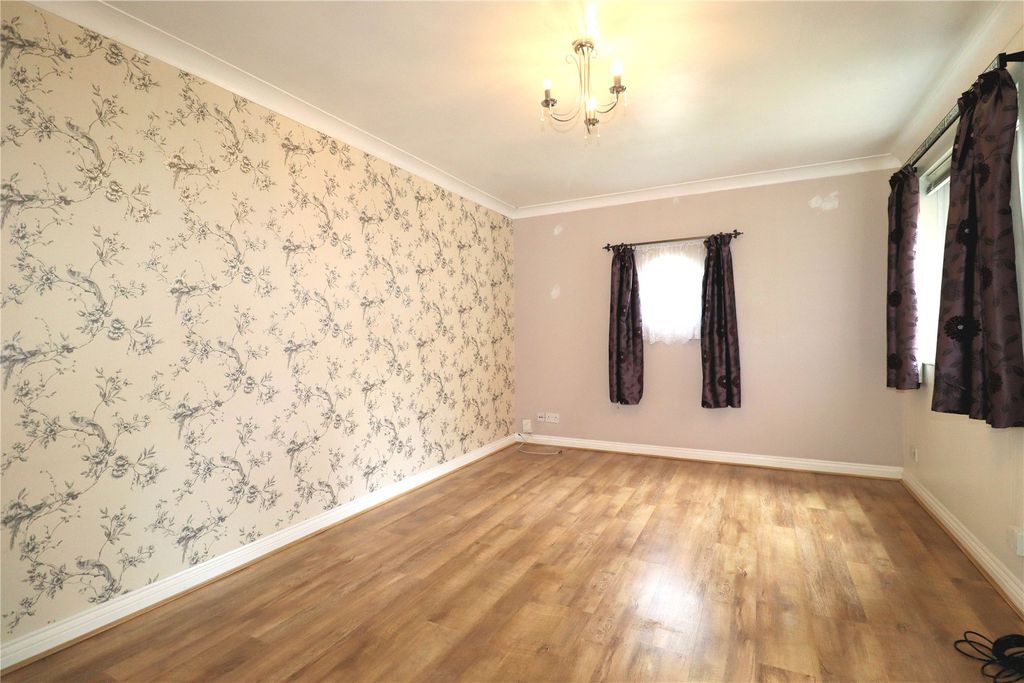 Property photo 3 of 9 Picture No. 13