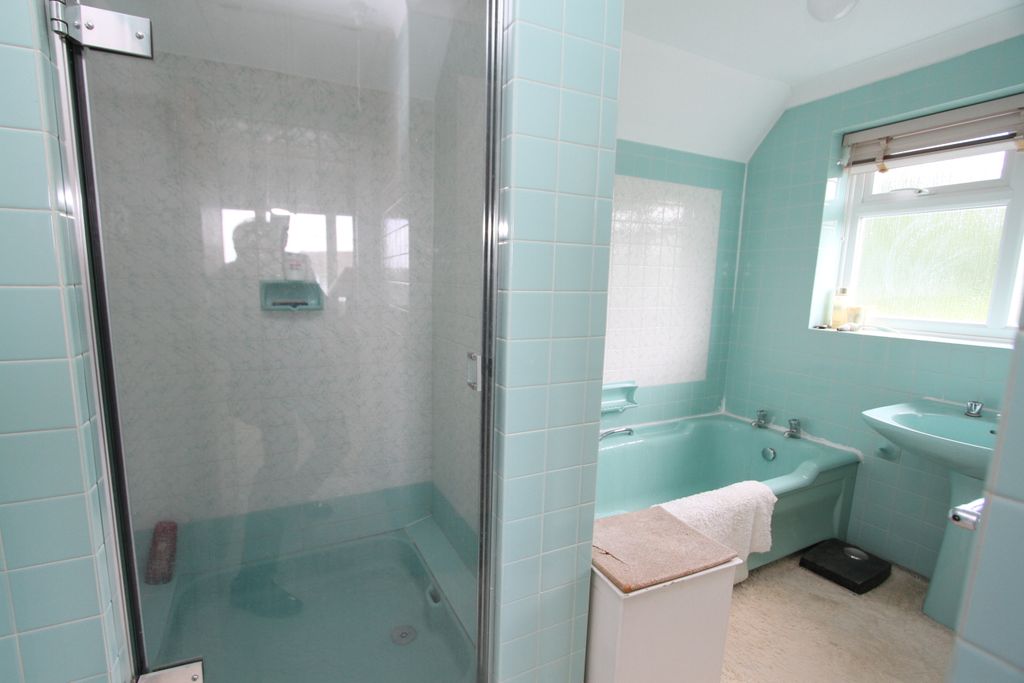 Additional image 18 of 4 bed detached house for saleFairway Close, Eastbourne BN20