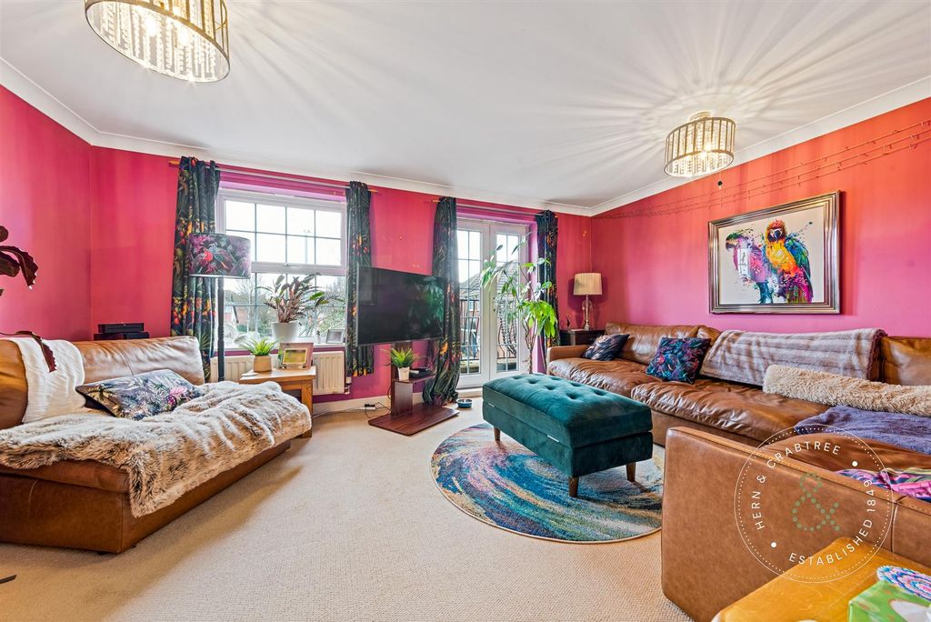 Property photo 2 of 34 Verallo-Drive-26.Jpg