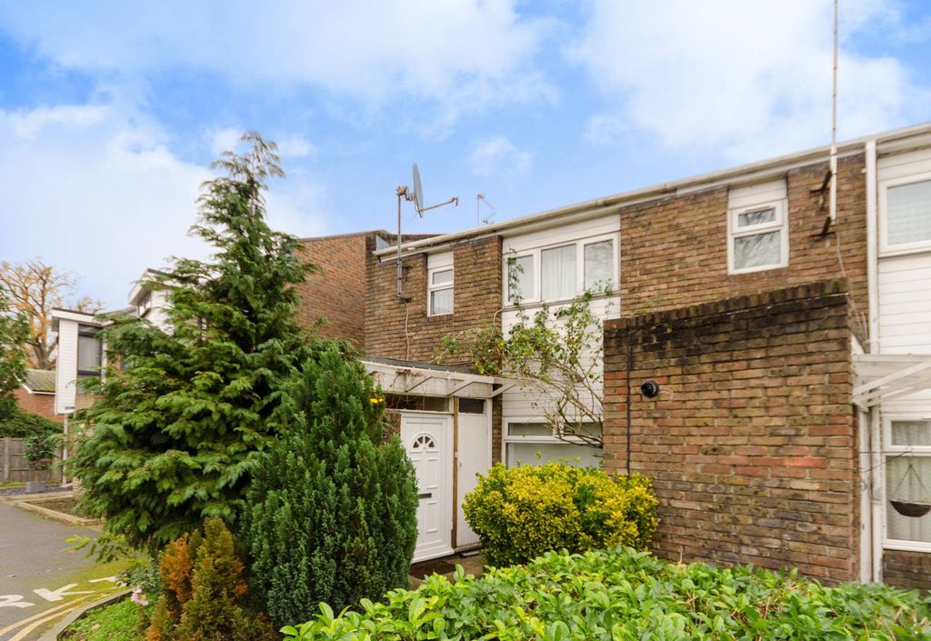 Property photo 2 of 12