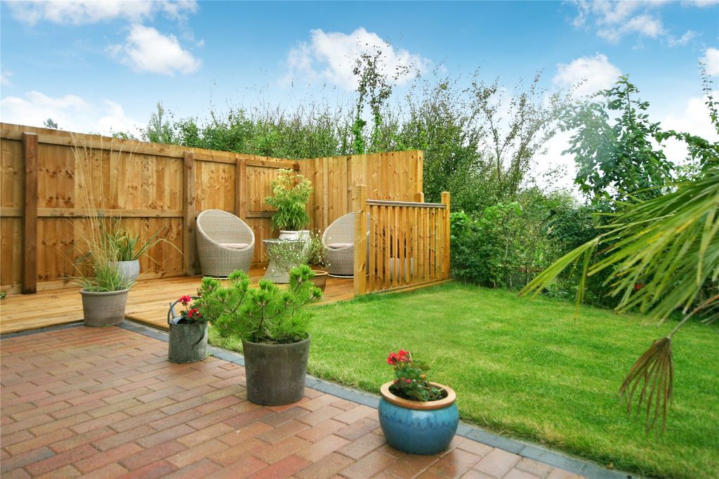 Property photo 2 of 11 Picture No. 29