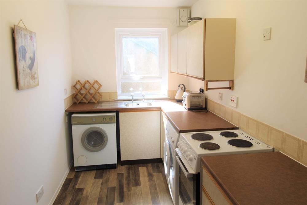 Property photo 1 of 6 Kitchen