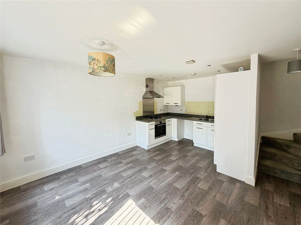 Property photo 2 of 12 Living Kitchen