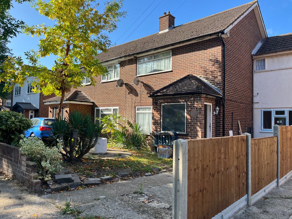 Property photo 1 of 2