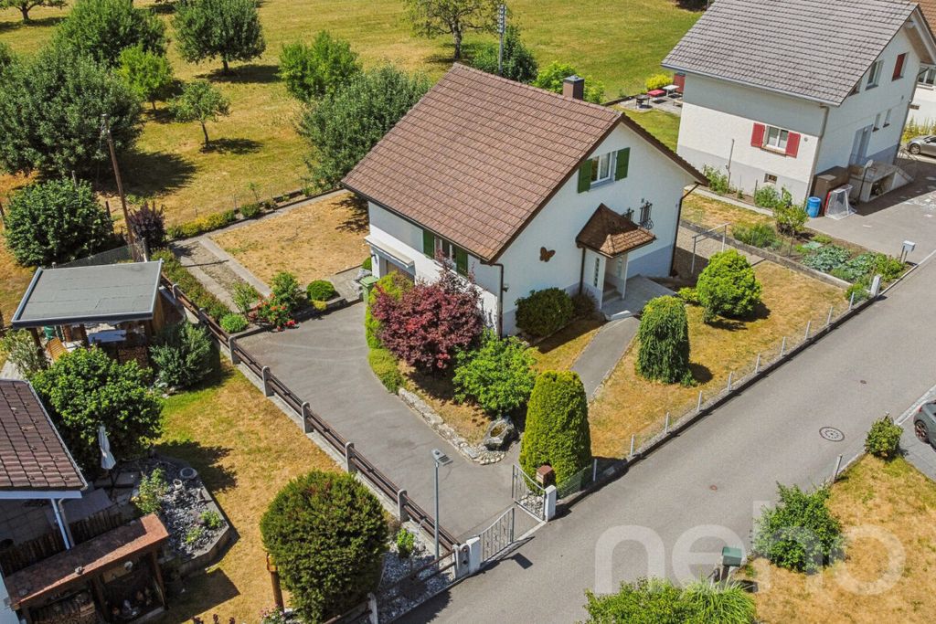 Property photo 2 of 12