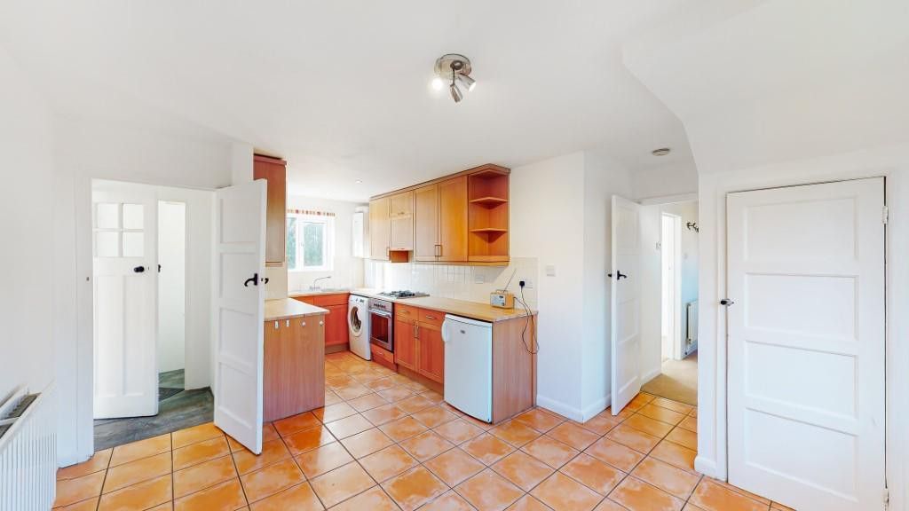 Property photo 2 of 12 Kitchen