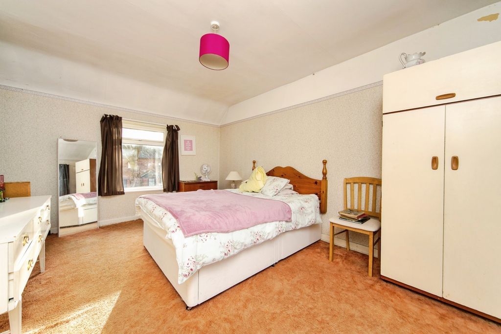 Property photo 3 of 20 Pbox-Img.Jpg