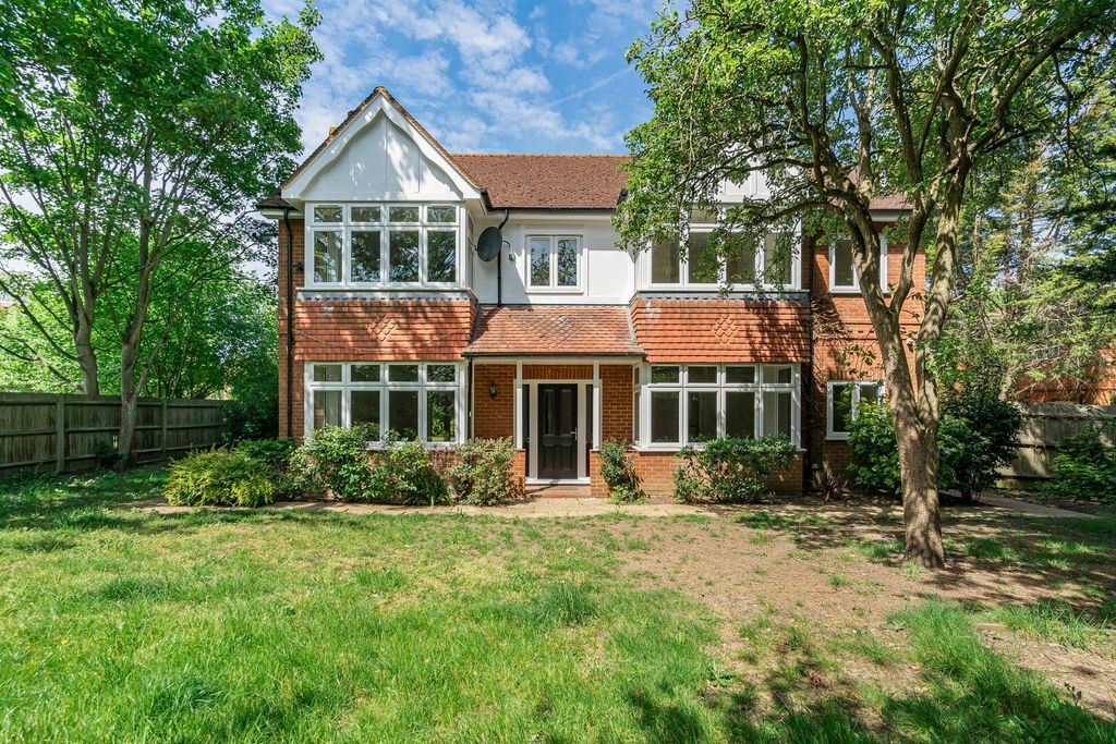 Property photo 1 of 37
