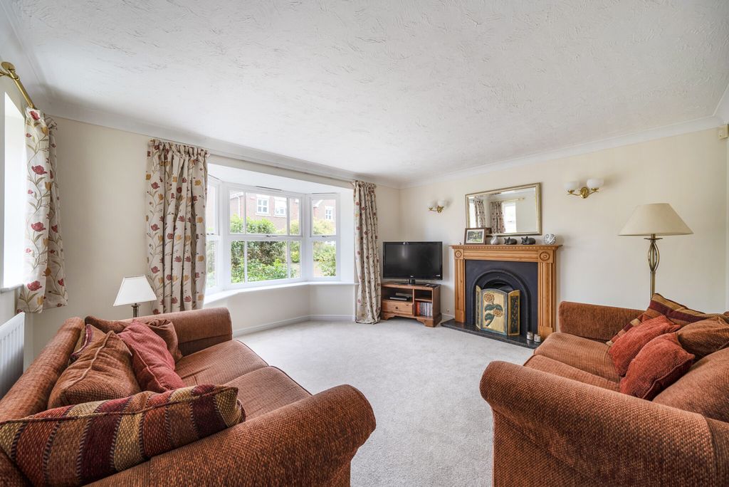 Property photo 2 of 18 1346062-18-68B5d2...