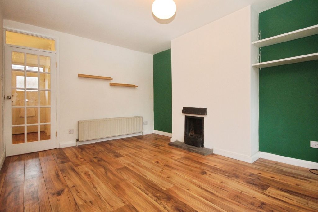 Property photo 3 of 13 Reception