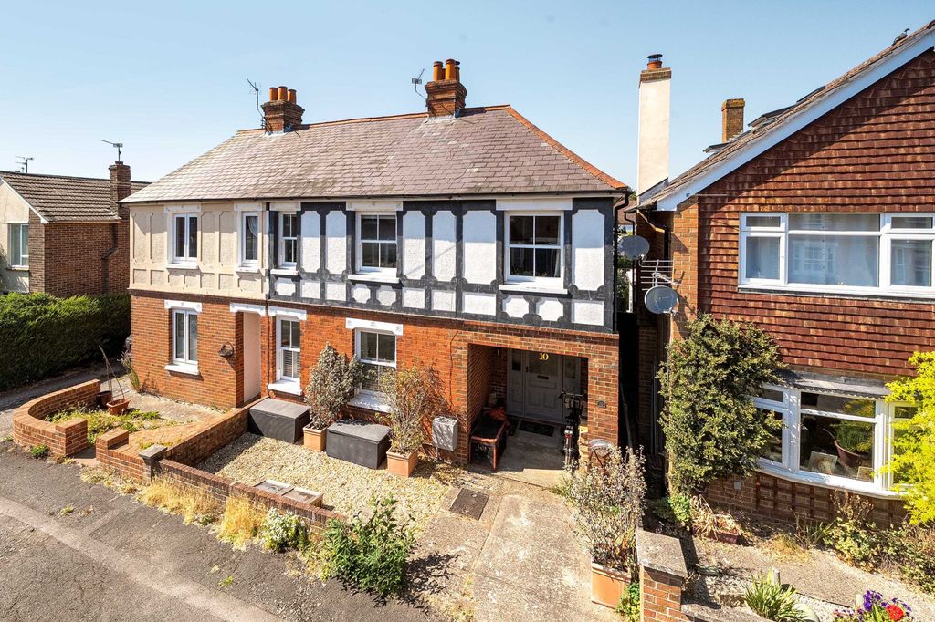 Property photo 1 of 16