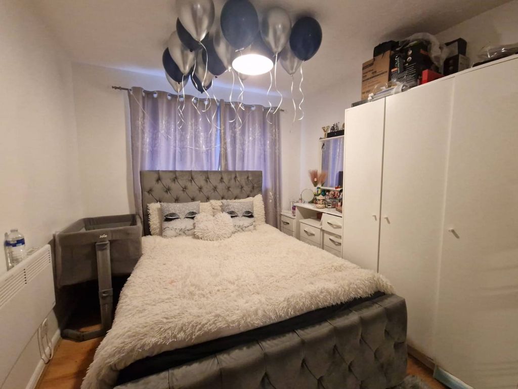 Property photo 3 of 9 Gallery