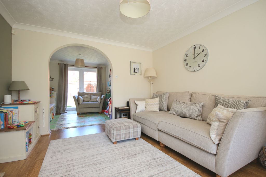 Property photo 3 of 15 Img_1459