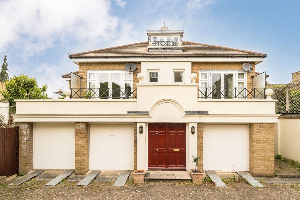 Property photo 1 of 5