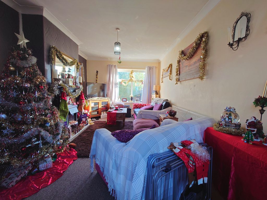 Property photo 3 of 23