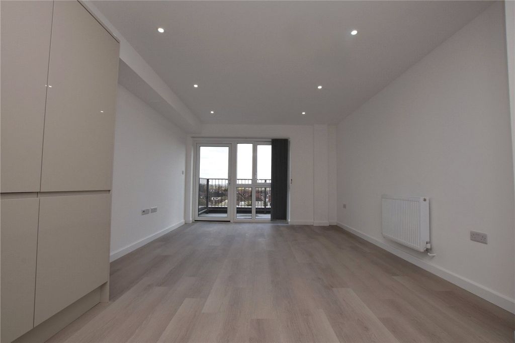 Property photo 3 of 7 Picture No. 06