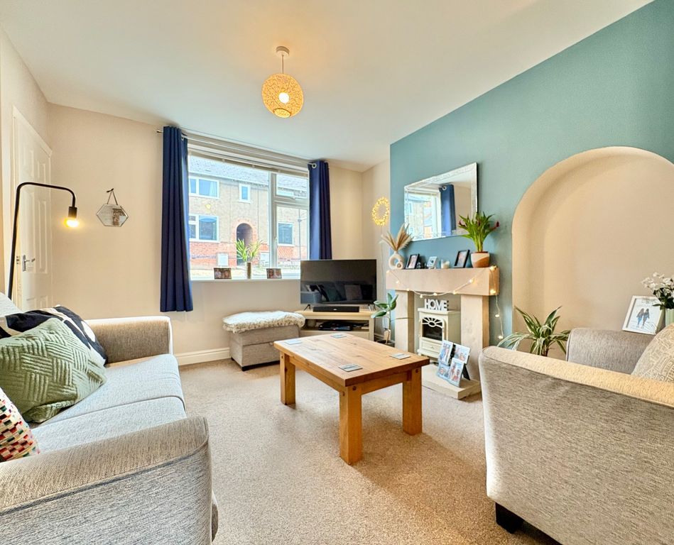 Property photo 2 of 17