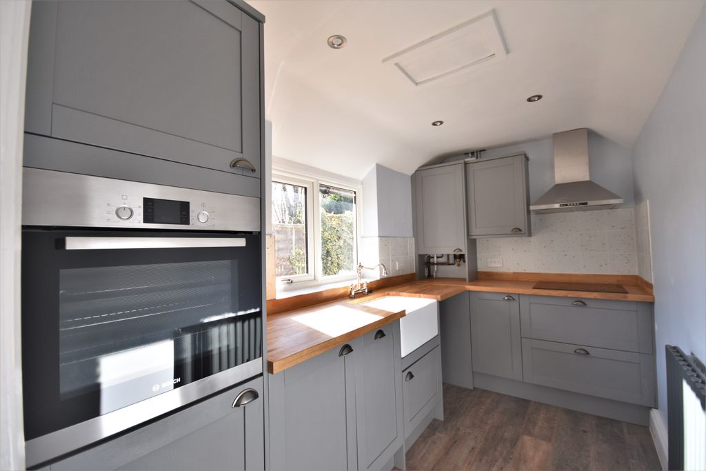 Property photo 2 of 9 Photo 6