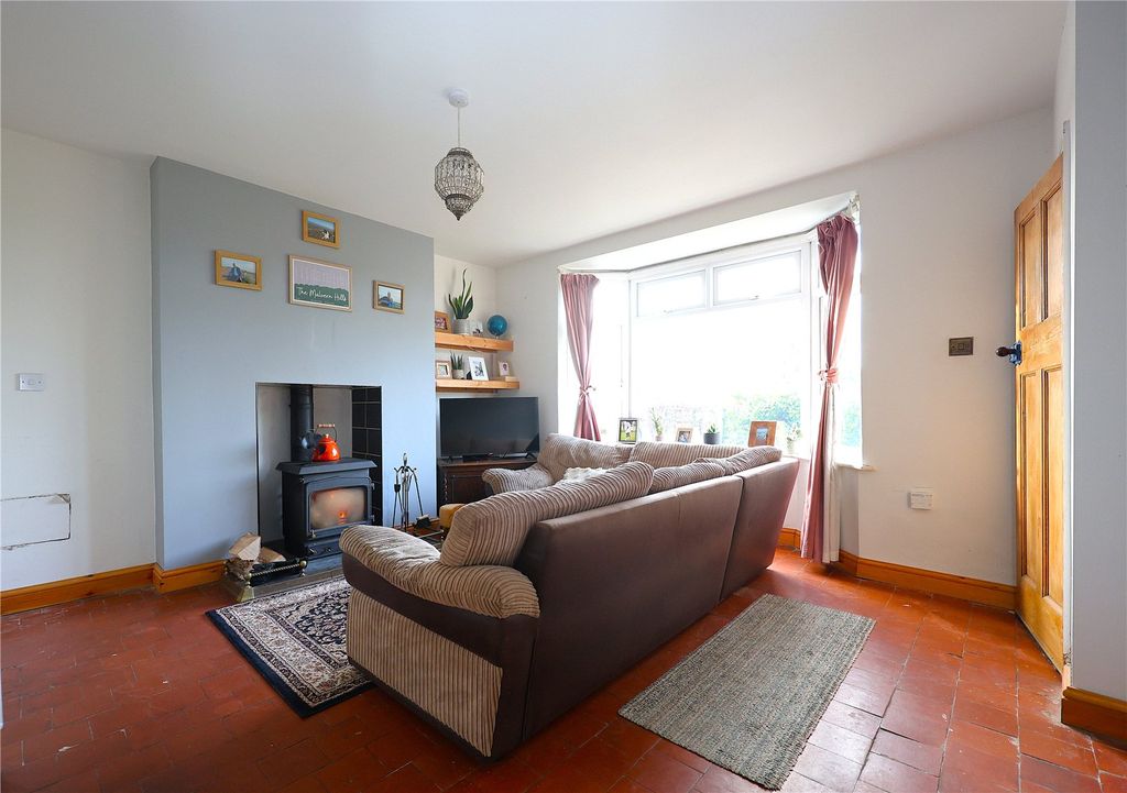 Property photo 2 of 20 Picture No. 21