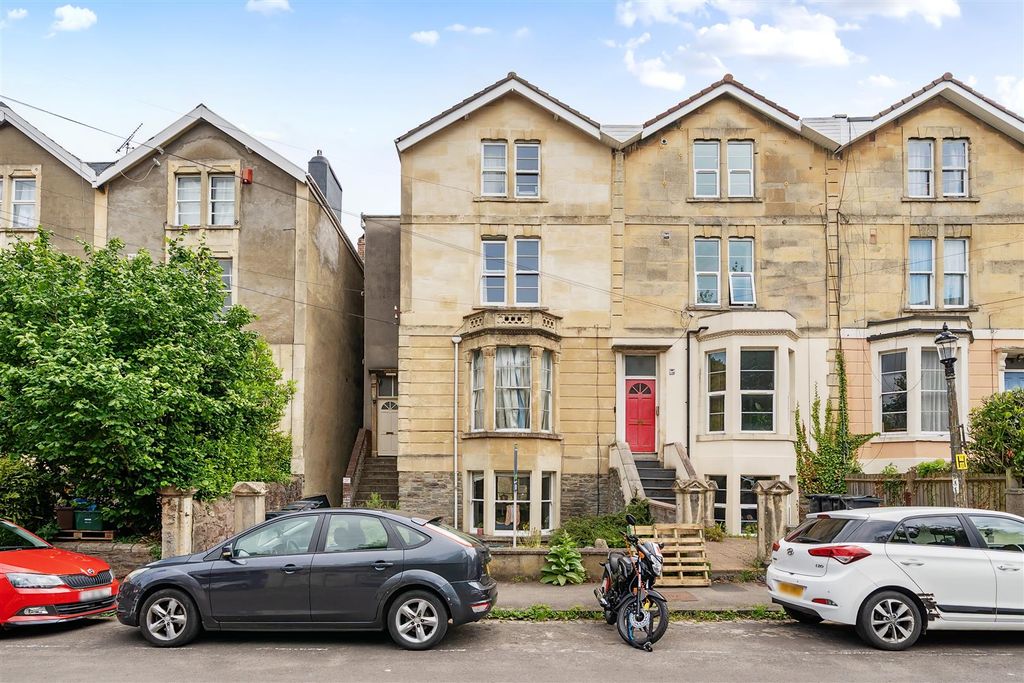 Property photo 1 of 9 Front.Jpg