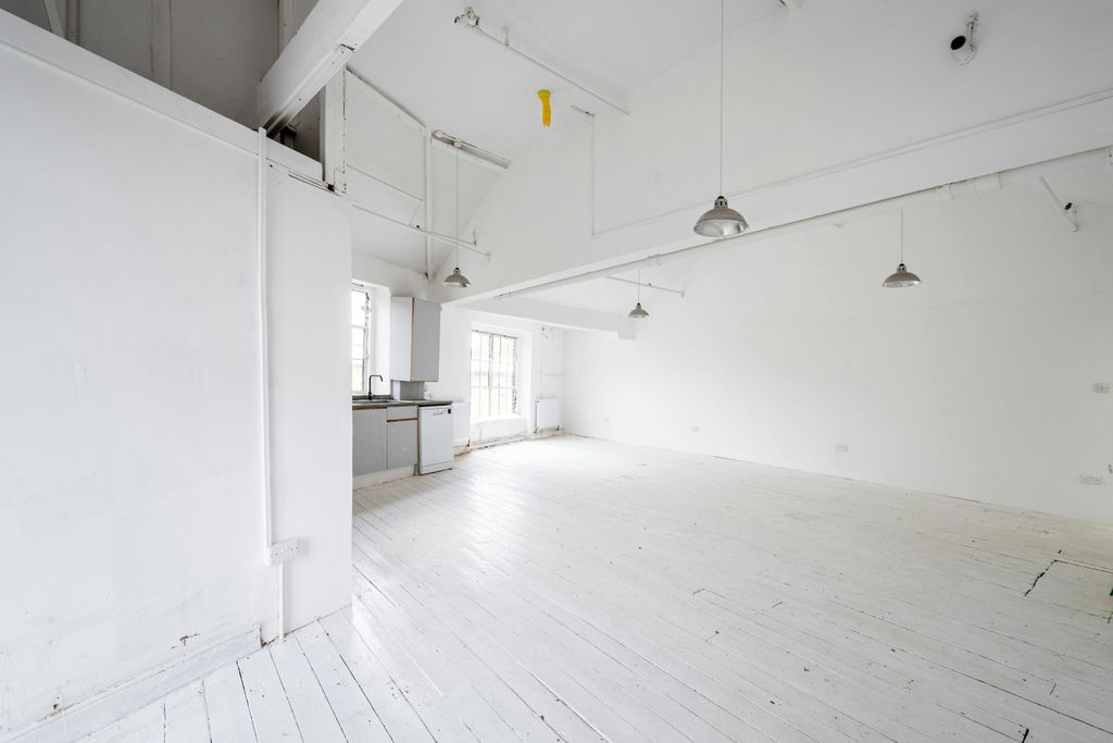 Property photo 3 of 8 Stamford Works  11C  Low Res 5.Jpg